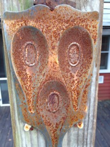Spoon Rest Rust Face-IMG_3749